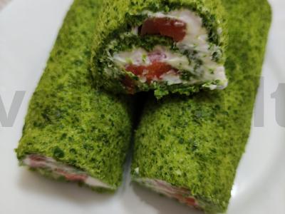 Špinatų ritinys su upėtakiu pagrindine nuotrauka