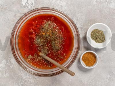 Kiauliena pomidorų padaže Žingsnis 5