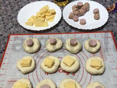 Sūrio ir dešrelių spurgos Žingsnis 3