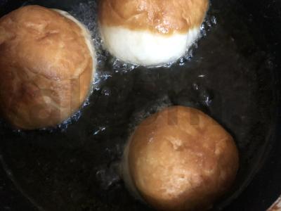 Sūrio ir dešrelių spurgos Žingsnis 8