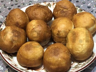 Sūrio ir dešrelių spurgos pagrindine nuotrauka