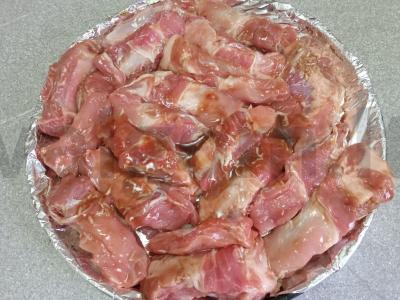 Kepti kiaulienos šonkauliai medaus-citrinų marinate Žingsnis 4