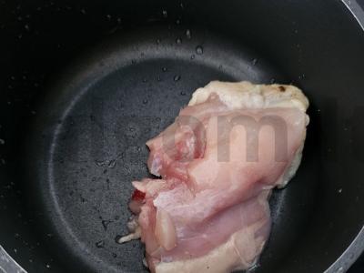 Kalakutienos sriuba su šaldytomis pupelėmis Žingsnis 1