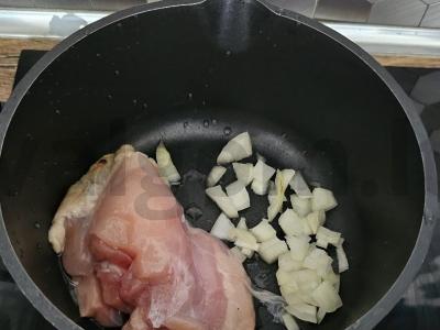 Kalakutienos sriuba su šaldytomis pupelėmis Žingsnis 2