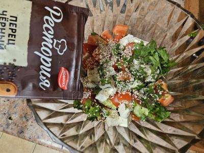 Vasaros salotos su sezamo sėklomis Žingsnis 4