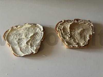 Krisčiai skrudinta duona su menkės kepenimis. Žingsnis 3