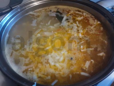 Upėtakio sriuba su lydytu sūriu Žingsnis 6