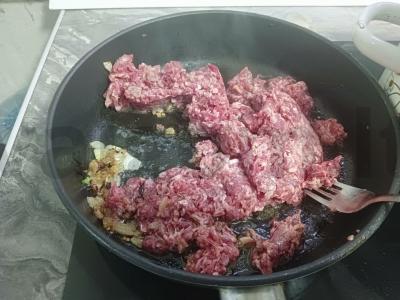 Įdarytos makaronai su faršu grietinės padaže Žingsnis 2