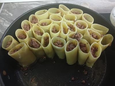 Įdarytos makaronai su faršu grietinės padaže Žingsnis 3