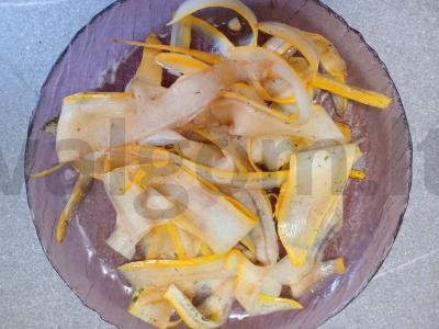 Greitai marinuotas cukinijas Žingsnis 3