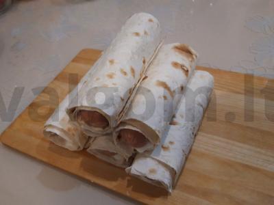 Dešrelės su sūriu lavaše Žingsnis 4