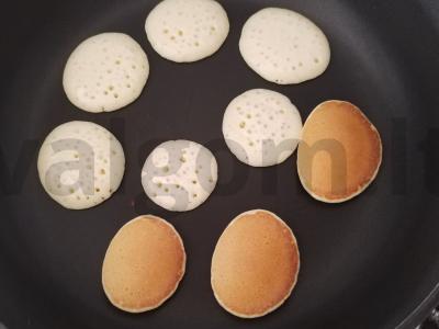 Paprasti blynai su pienu Žingsnis 5