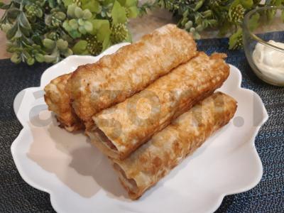 Dešrelės su sūriu lavaše pagrindine nuotrauka