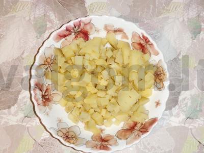 Salotos su daržovėmis, vištiena ir jūros kopūstais Žingsnis 1