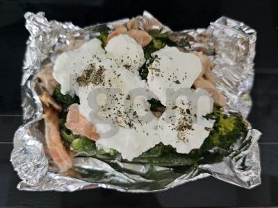 Lašišos ir daržovių apkepas varškės padaže Žingsnis 4