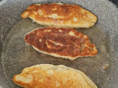 Pyragėliai su svogūnais ir kiaušiniu Žingsnis 7