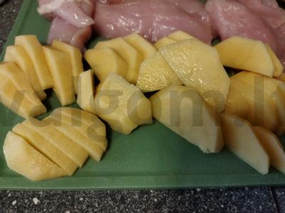 Vištiena su bulvėmis po sūrio kepure Žingsnis 2