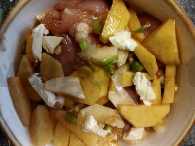 Vištiena su bulvėmis po sūrio kepure Žingsnis 5