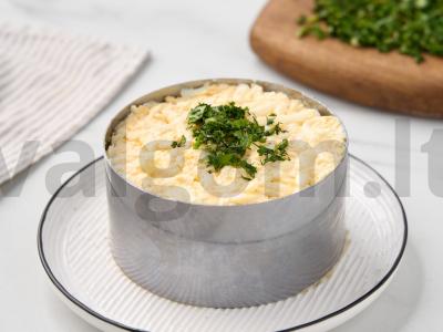 Žuvies konservų salotos su ryžiais ir kiaušiniais Žingsnis 10