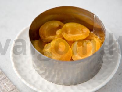 Varškės desertas iš abrikosų su braškėmis Žingsnis 2