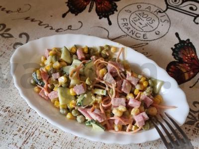 Salotas „Prancūzų“ pagrindine nuotrauka