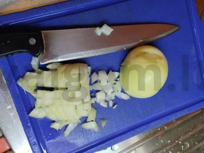 Jautiena pomidorų padaže su kukurūzų koše Žingsnis 2