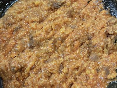 Jautiena pomidorų padaže su kukurūzų koše Žingsnis 6