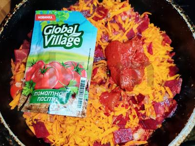 Raudonas barštis su paprikomis ant ančių sultinio Žingsnis 5