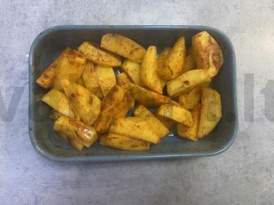 Kaimiškos bulvės su paprika ir česnaku Žingsnis 3