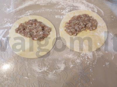 Čeburekai su kiauliena vakarienei Žingsnis 8