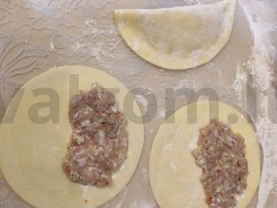 Čeburekai su kiauliena vakarienei Žingsnis 9