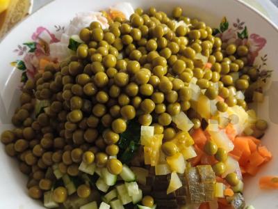 Olivje su vištienos šlaunelėmis Žingsnis 4