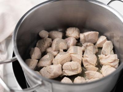 Dietinė kalakutiena su daržovėmis Žingsnis 2