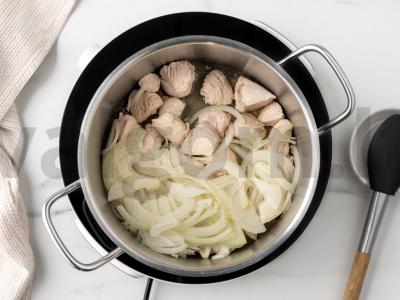 Dietinė kalakutiena su daržovėmis Žingsnis 3