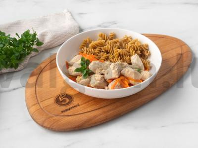 Dietinė kalakutiena su daržovėmis pagrindine nuotrauka