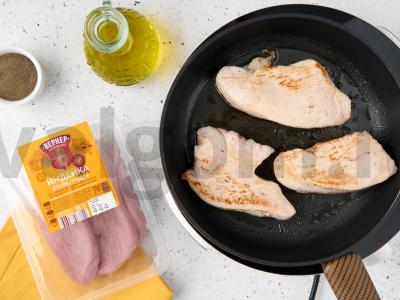 Ideali kalakutų krūtinėlė Žingsnis 1