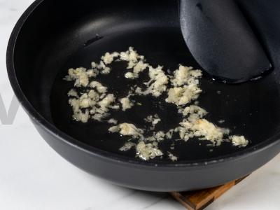 Vištienos širdelės su morkomis Žingsnis 3