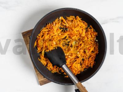 Vištienos širdelės su morkomis Žingsnis 4