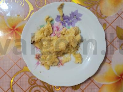 Patingėlių varškės-bananų keksiukas mikrobangų krosnelėje Žingsnis 1