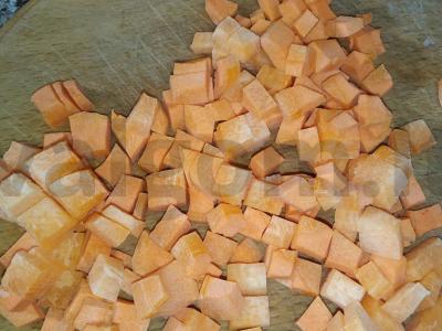 Troškinta kiauliena su morkomis, svogūnais, pievagrybiais ir rukola Žingsnis 2