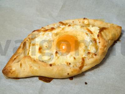 Baltyminis adžarų hachapuri su varške Žingsnis 10