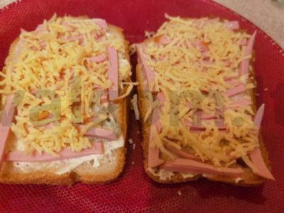 Karšti sumuštiniai su virta dešra Žingsnis 5