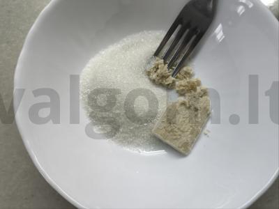 Kepiniai su mielėmis Žingsnis 1