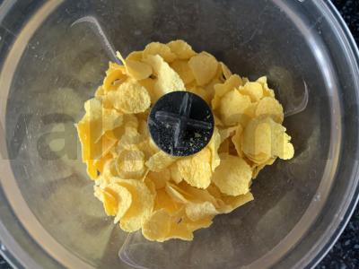 Desertas iš kukurūzų dribsnių ir ledų Žingsnis 1