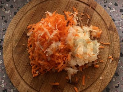 Sriuba su dešrelėmis Žingsnis 3