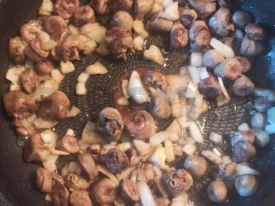 Sriuba su raudonaisiais pupelėmis ir vištienos širdelėmis Žingsnis 2