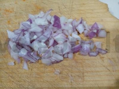 Čeburekai su mėsa ir žolelėmis „Greitas traukinys“ Žingsnis 1