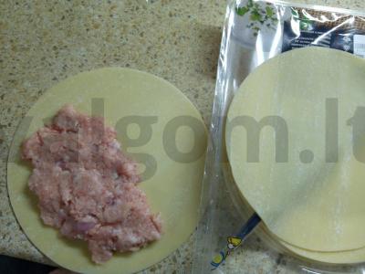 Čeburekai su mėsa ir žolelėmis „Greitas traukinys“ Žingsnis 2