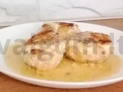 Sultingi vištienos kotletai su daržovėmis pagrindine nuotrauka