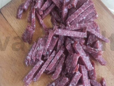 Namų pica su rūkytomis dešromis ir džiovintais pomidorais Žingsnis 6